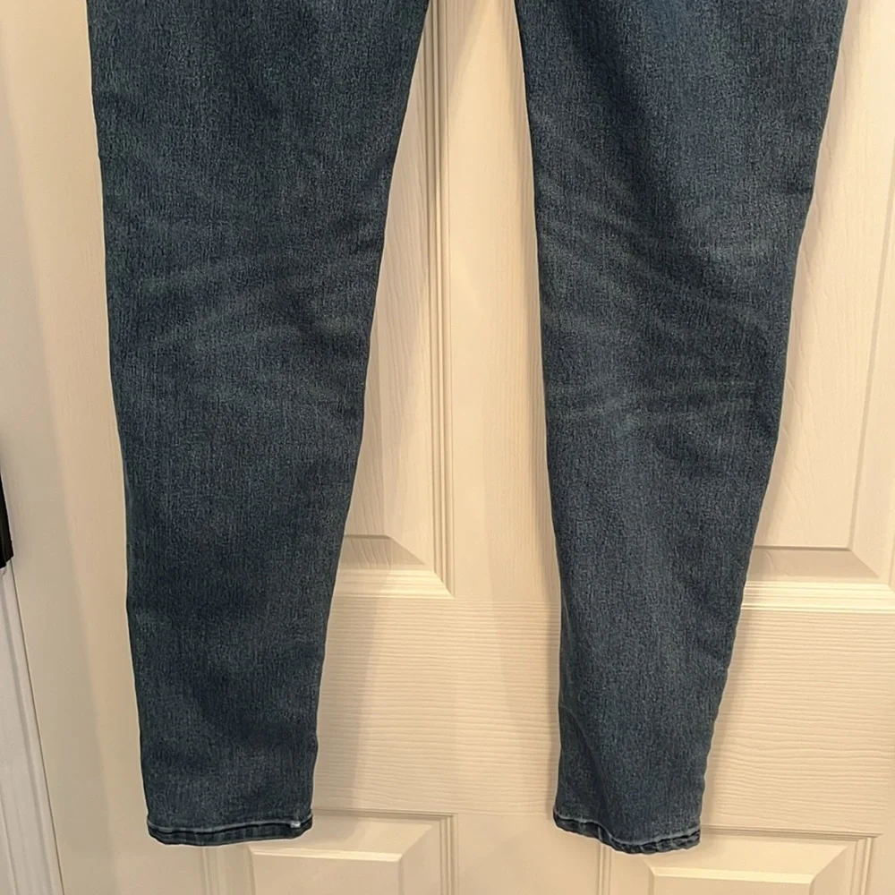 Free People Medium Wash Medium‎ Rise Distressed Skinny Jeans Size 25 Stretch